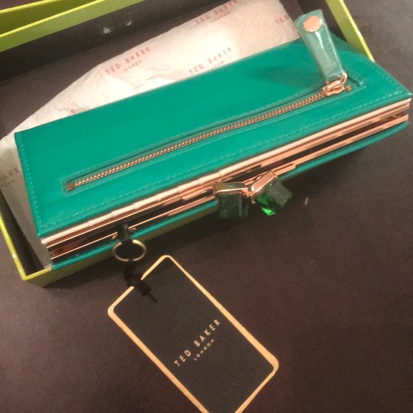 Ted Baker clutch - Picture 3 of 5